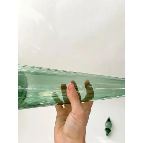 Empoli Glass Large Green Ribbed Handblown Glass MCM Tapered Decanter - Picture 9 of 10